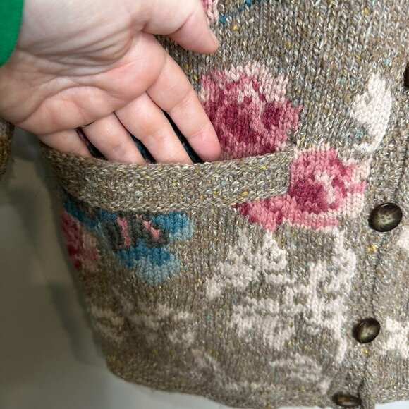 RARE Vtg LAURA ASHLEY Floral Wool Silk Cardigan Sweater Cottagecore Grandma M - Picture 7 of 9